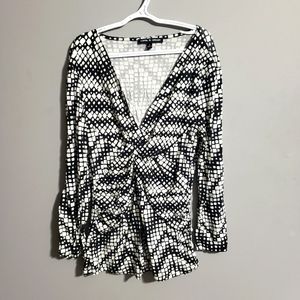 Cable and Guage geometric print long sleeve shirt size S